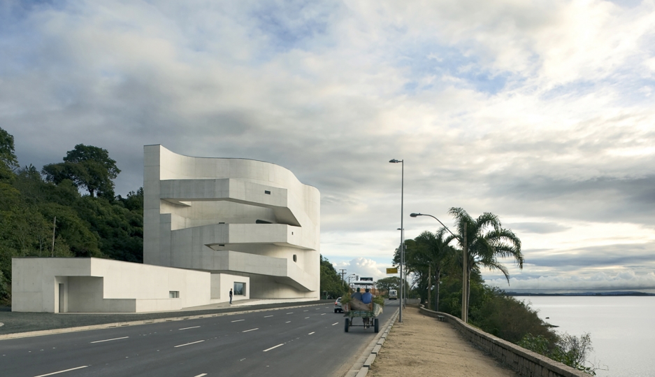 Onde já foi aplicado o vergalhão galvanizado por imersão à quente no concreto armado?