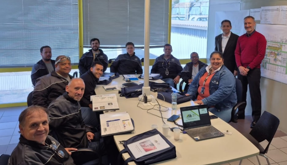 ABTS realiza curso in-company na Mercedes-Benz em Juiz de Fora