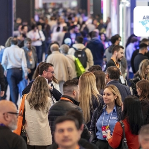 Edição 2025 do ABRAFATI SHOW tem número recorde de expositores,  visitantes e congressistas 