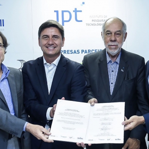 Assinada parceria de PD&I inédita entre as indústrias do alumínio, automobilística e de transporte, 